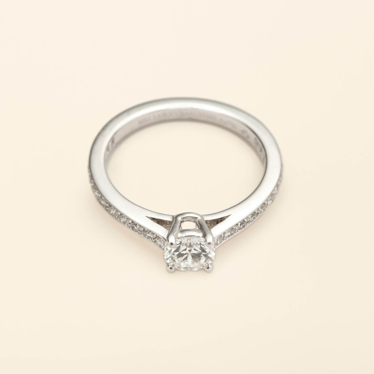 Solitaire Precious White gold
