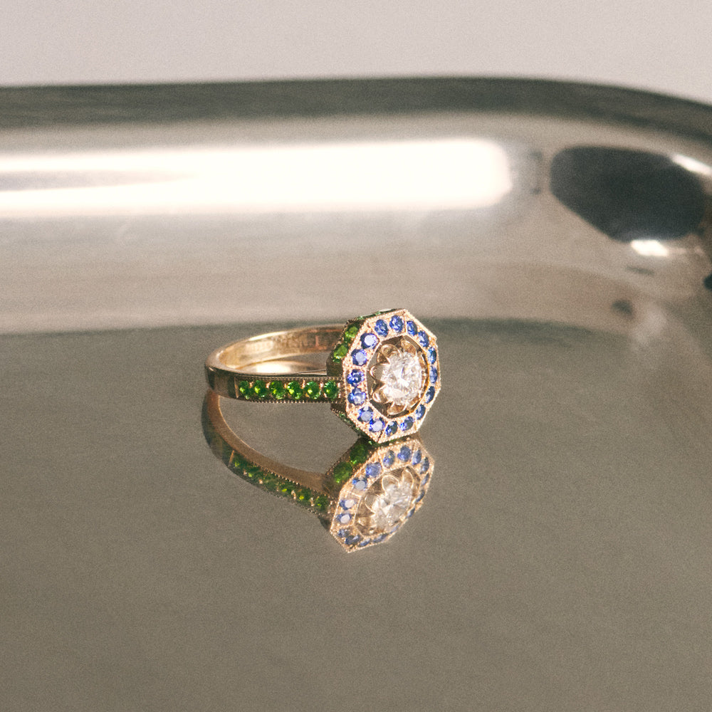 Diamond engagement ring yellow gold Maison Mellerio