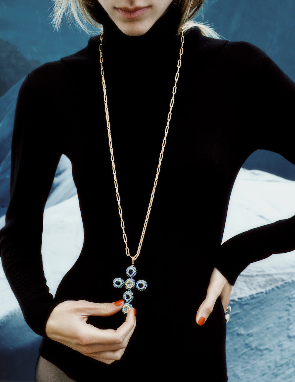 Talisman en or jaune haute joaillerie Mellerio