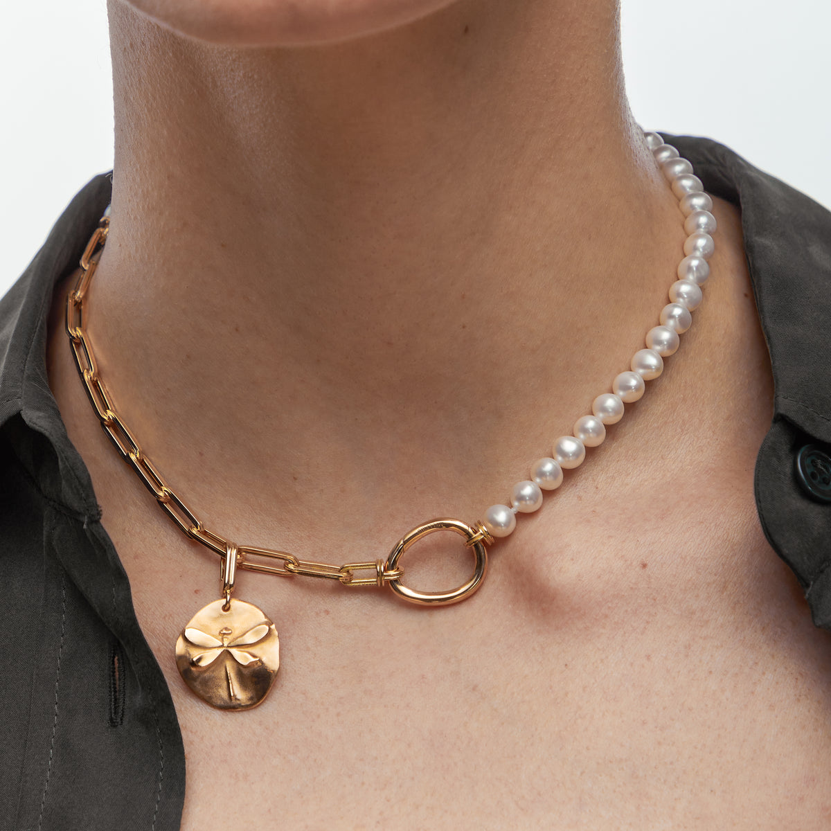 Gold necklace jewelry Maison Mellerio