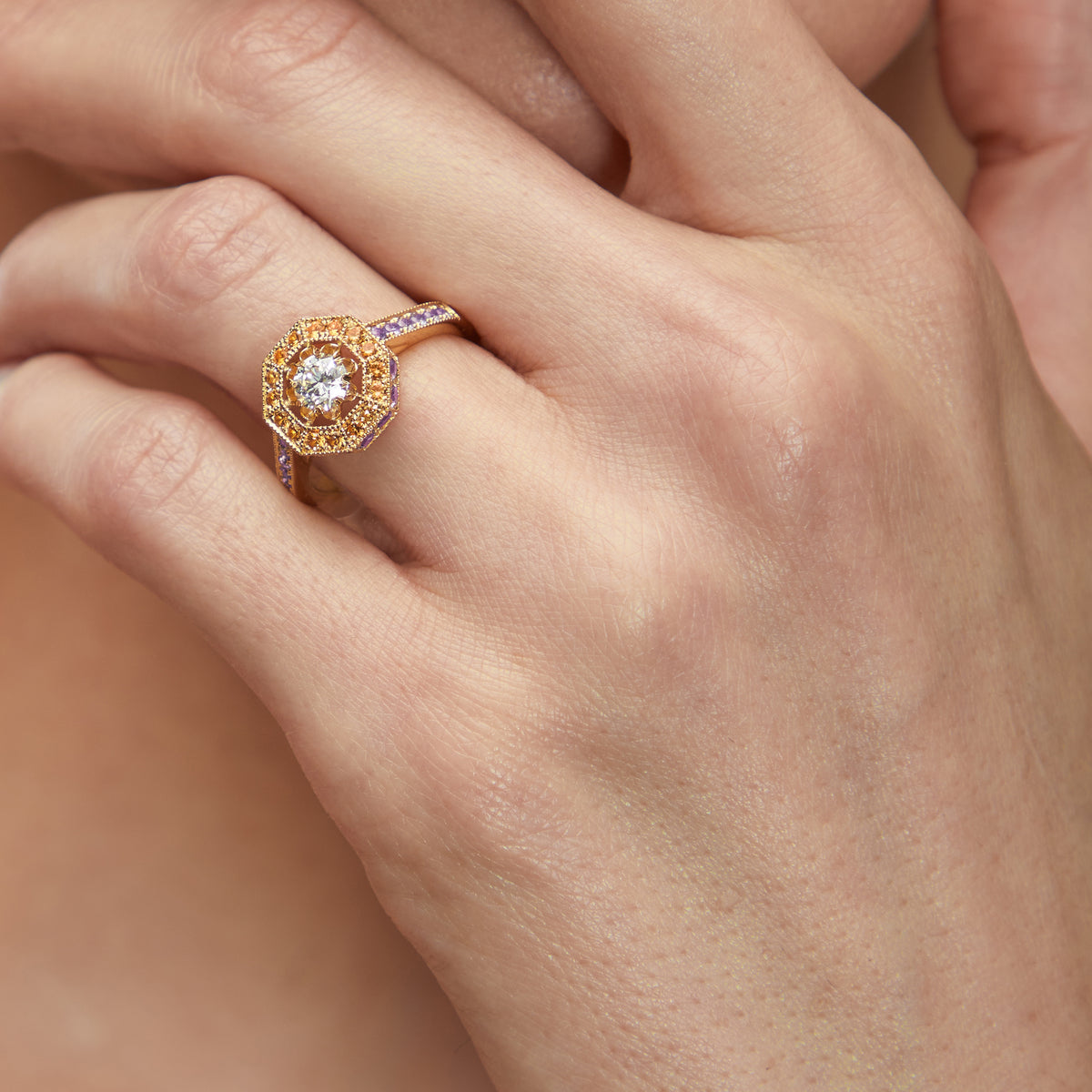 Diamond engagement ring yellow gold Maison Mellerio