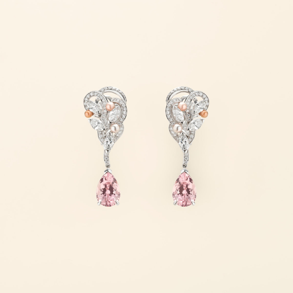 Boucle d'oreille or blanc haute joaillerie Mellerio