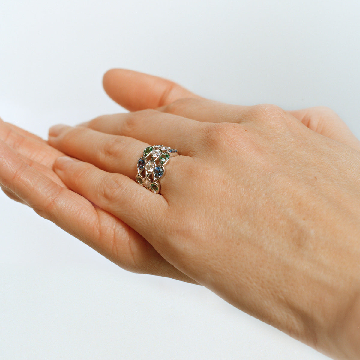 Indra Band Diamonds White gold