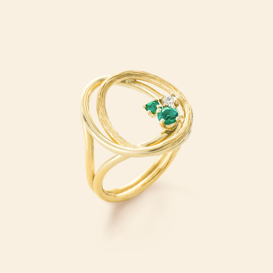 Riviera Ring Emerald Yellow Gold Mellerio